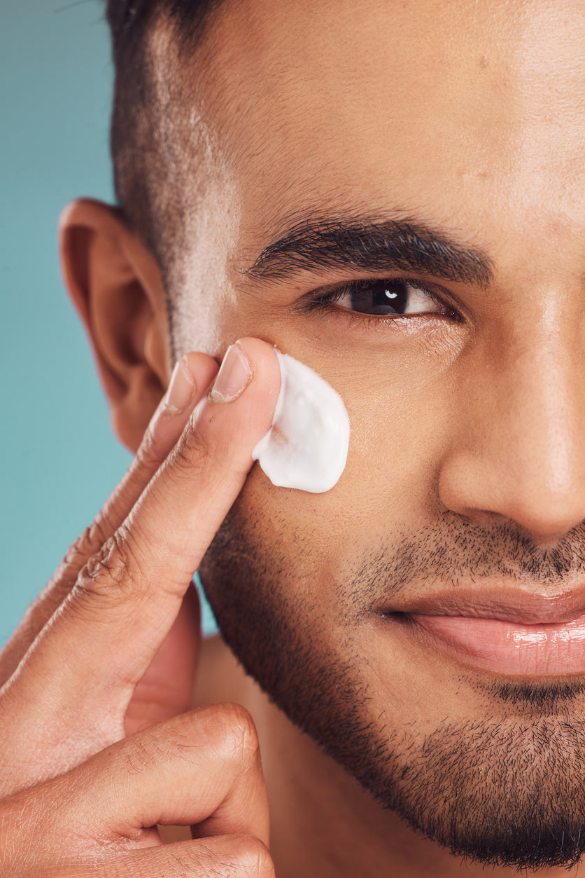 Model using Protection Vitamin C SPF 30